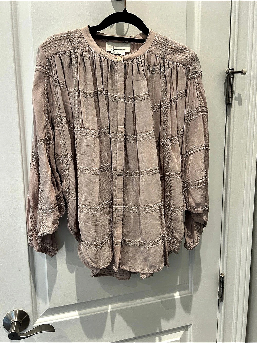 Anthropologie Textured Long Sleeve Blouse in Pink Size Small Like New